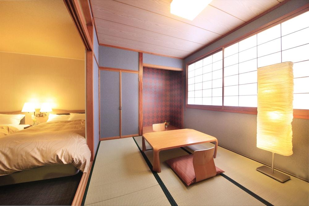Yutorelo Karuizawa Hotel Bagian luar foto