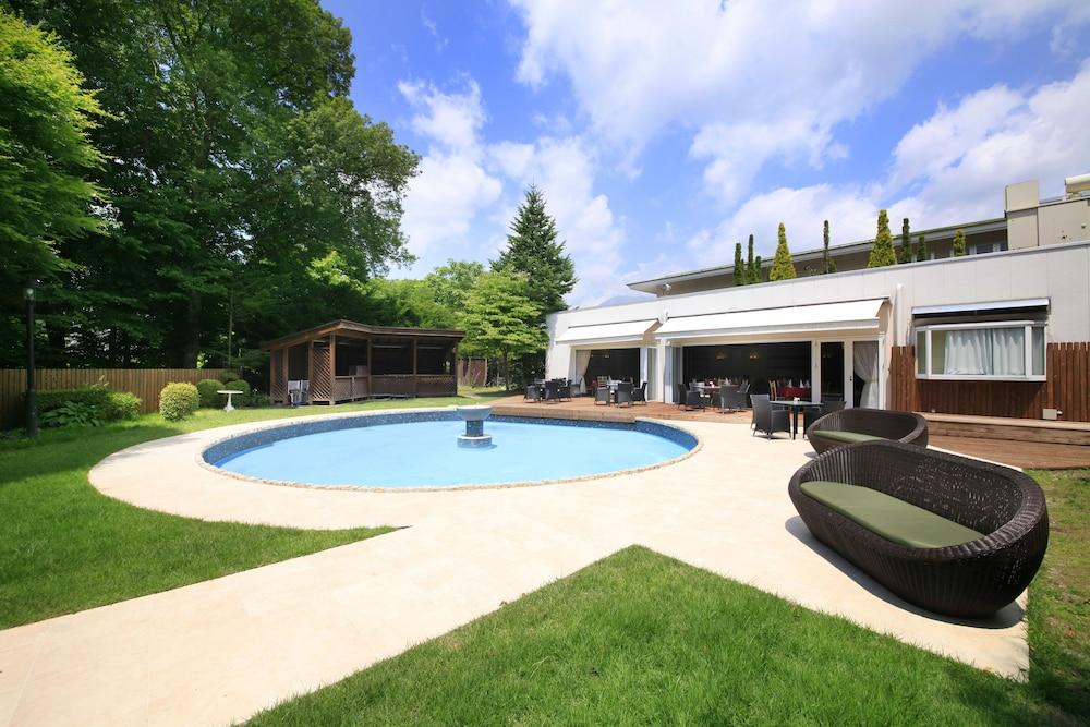 Yutorelo Karuizawa Hotel Bagian luar foto