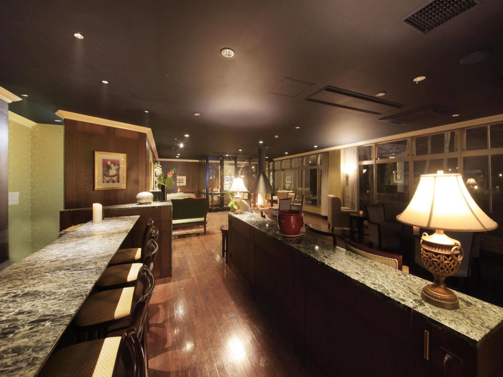 Yutorelo Karuizawa Hotel Bagian luar foto