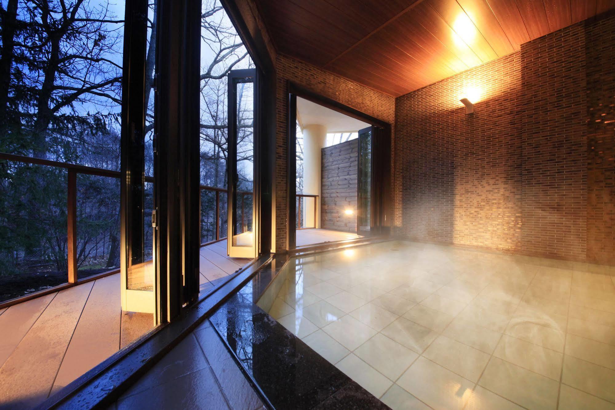 Yutorelo Karuizawa Hotel Bagian luar foto